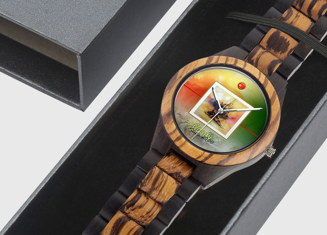 Contrasting natural wood watch "Yellowstar"